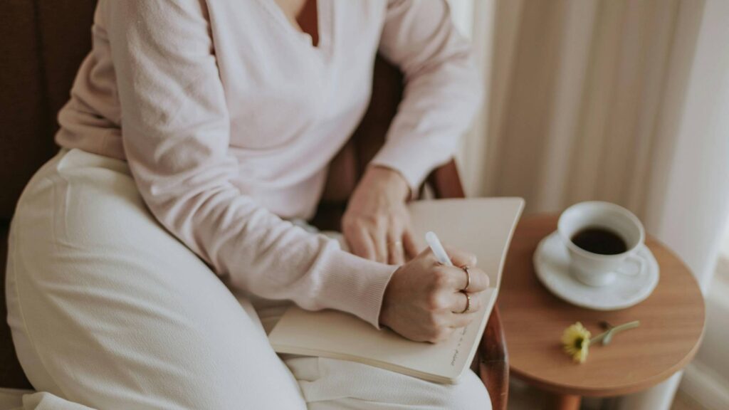 How to Prepare for Your Weekly Emotional Check-In