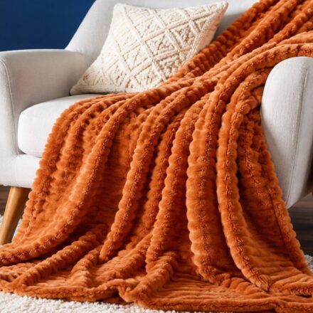 Best Soft Throw Blankets for a Cozy Reading Nook
